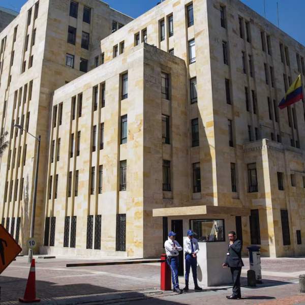 Colombia finds demand for USD bond buyback