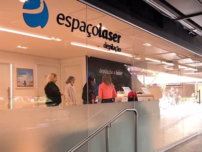 Espaçolaser to delay refinancing amid volatility