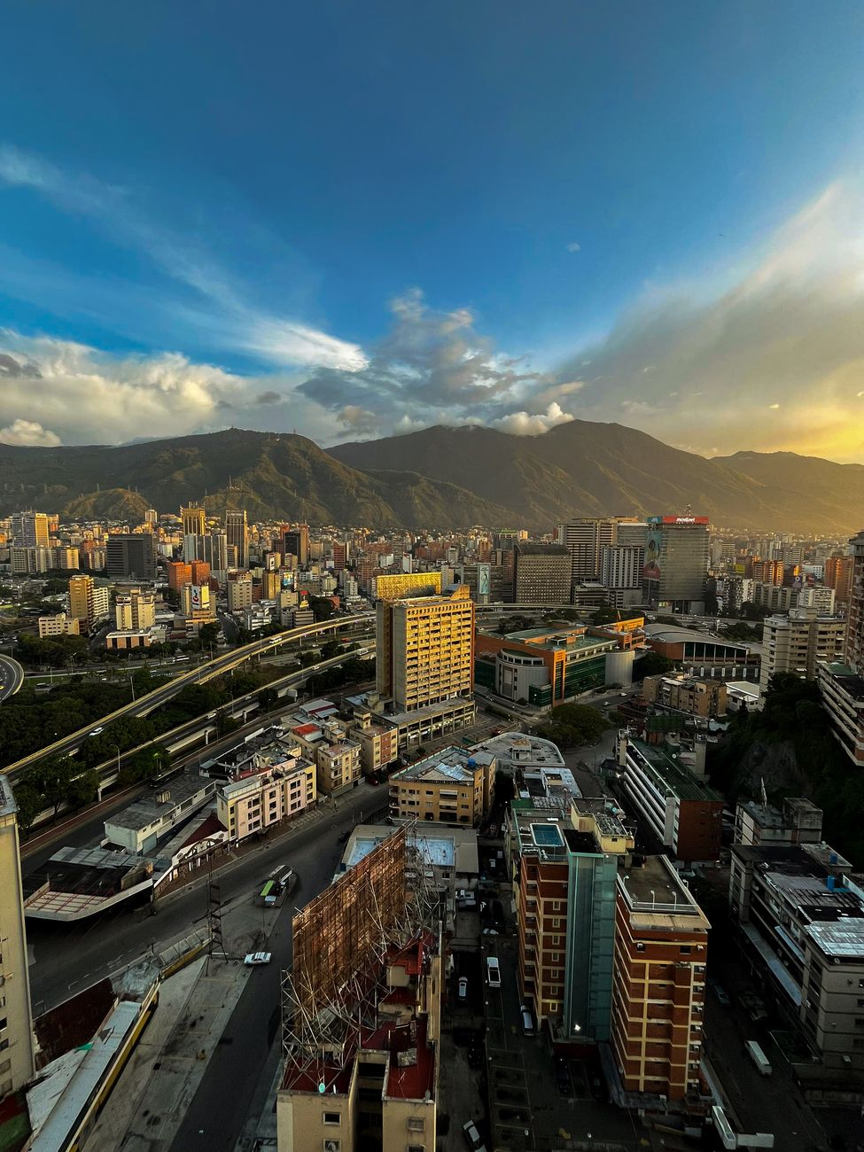 Backed by US, Venezuela seeks return to global financial fold